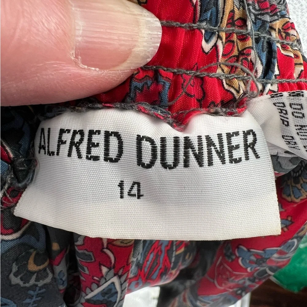 ALFRED DUNNER RED BLUE‎ WHITE PAISLEY FLORAL VINTAGE PLEATED MIDI SKIRT